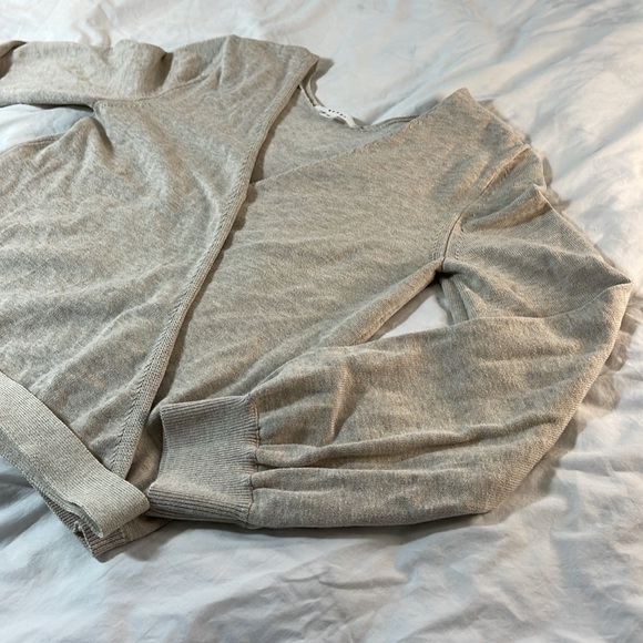 Vetta Organic Cotton Wrap Sweater - Picture 5 of 14